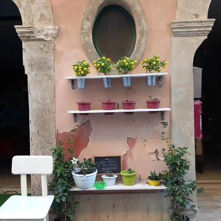Casa Dei Fiori 호스텔 시라쿠사